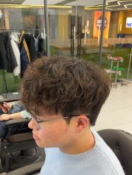 -尤司男士国潮理发馆