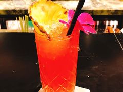 punch-Long Bar(莱佛士酒店)