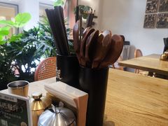 -银米·云南传统过桥米线(双廊黑金冠店)