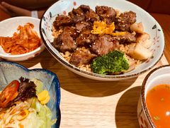 -POKEE VIA&Brunch·维娅(重庆来福士店)