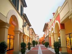 -佛罗伦萨小镇广佛名品奥特莱斯(疏港路店)