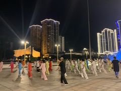 -人民广场