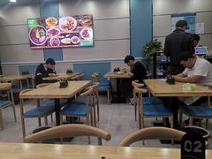 大堂-伊鼎牛肉面(潍坊路店)