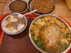 -柳州肥姨妈大骨螺蛳粉(双阳路店)