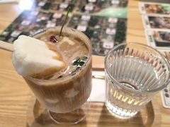 小布丁拿铁-有何Book(六堰体育馆店)