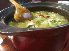 -周鱼小馆石锅酸菜鱼(活力汇店)