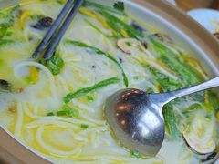 -云海肴·汽锅鸡·云南菜(天山百盛优客店)