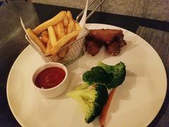 -WOLFGANG PUCK KITCHEN & BAR(迪士尼小镇店)