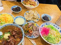 老北京炸灌肠-门框胡同百年卤煮(新街口店)