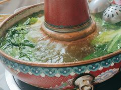-毛辣果·贵州红酸汤牛肉火锅(西单店)