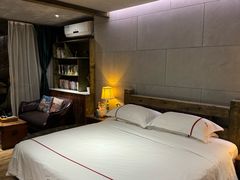 -城墙外BAR