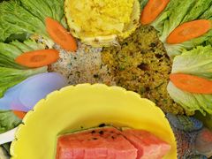 基诺五彩手抓饭-基诺山寨.版纳民族特色菜