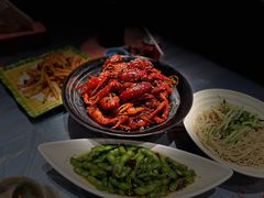 -肥肥虾庄·金牌油焖大虾(杨园滨江时代walk店)