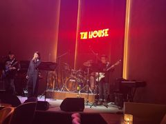 -TZ House音乐现场(来福士中心店)