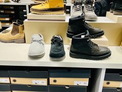 -UGG(燕莎奥特莱斯购物中心店)