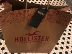 -Hollister(天环广场店)
