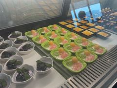 -亚洲国际大酒店·云顶阁旋转自助餐厅