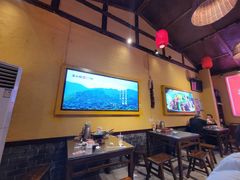 -富正毅三下锅·湘西韵味(天门山索道店)