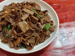 -芦茨金富饭庄·25年老字号·专做稻草鸡