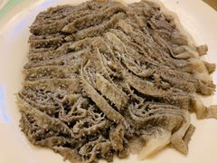 鲜毛肚-八先生涮肉房(三里河店)