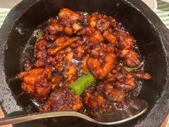 招牌石锅杭椒牛蛙-桂满陇·手作小笼包&江南叫花鸡(中山公园店)