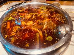 -肖肖酸萝卜鱼火锅(总店)