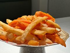 -春树下·树屋花房西餐厅(罍街AS1980店)