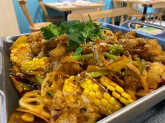 招牌悦蓉牛蛙干锅-精悦蓉(松江万达广场店)