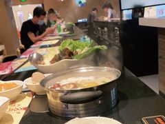 -呷哺呷哺(青岛香港中路银座店)
