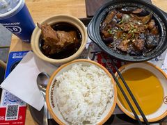 -万和春排骨砂锅米饭(新业广场店)