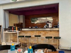 -昆明春城湖畔度假村