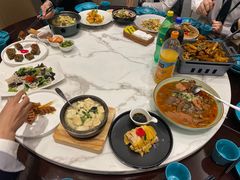 -荷塘秋月·本帮江浙菜(国权路店)