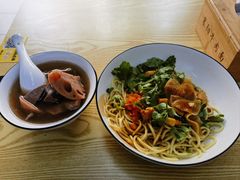 -郭小侠襄阳牛肉面·武汉热干面(洛溪店)