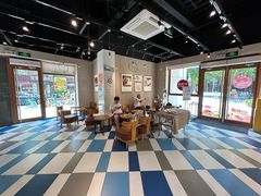 -85度C(生甜甜圈研究工坊·上海局门店)