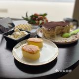 外层绵软,中间冰凉。「红丝绒蛋糕」