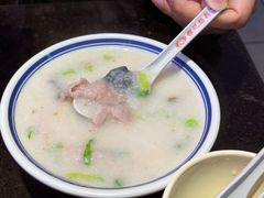 皮蛋瘦肉粥-银记肠粉店(中山一路店)