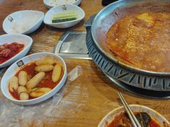 -喇喇排骨火锅·传统韩式脊骨汤(望京西园总店)