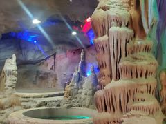 -泉城欧乐堡戏水湾艺术养生温泉