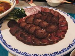 -一个勺子新疆锡伯主题私房菜(红墙巷49号院店)