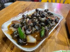 -蚝哥花姐湛江烤生蚝(美丽湾市场店)