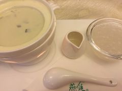 -燕庭·纯燕窝·甜品下午茶(南京西路店)