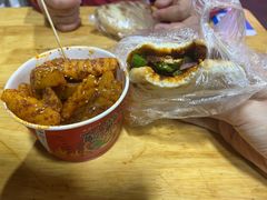 -正宁路小吃夜市