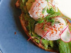 牛油果温泉蛋吐司-O'mills Sourdough Bakery&Bistro(永嘉路店)