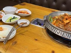 -喇喇排骨火锅·传统韩式脊骨汤(望京西园总店)