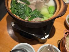 腾越牛肉锅-一坐一忘云南菜(北京skp店)