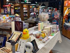 -西西弗书店&矢量咖啡(凯德晶萃广场店)