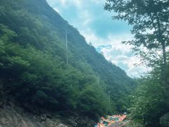 -安吉龙王山峡谷漂流