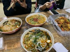 -二钢串叔麻辣烫(华龙大厦店)