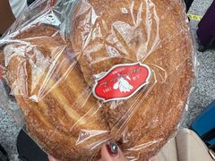-白玉兰食品甜凤店(合生汇店)