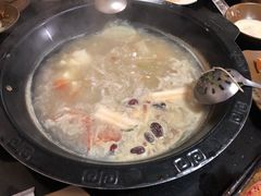 -宽板凳老灶火锅(簋街店)